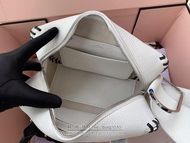 DELVAUX女包 標誌性包款 旋轉拎著提把D扣環 德爾沃女手提包 CL0028 編織白 Delvaux信封袋  fcs1258